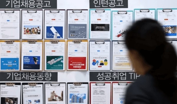 일자리는 늘었다? 건설만 15개월째 줄어든 이유