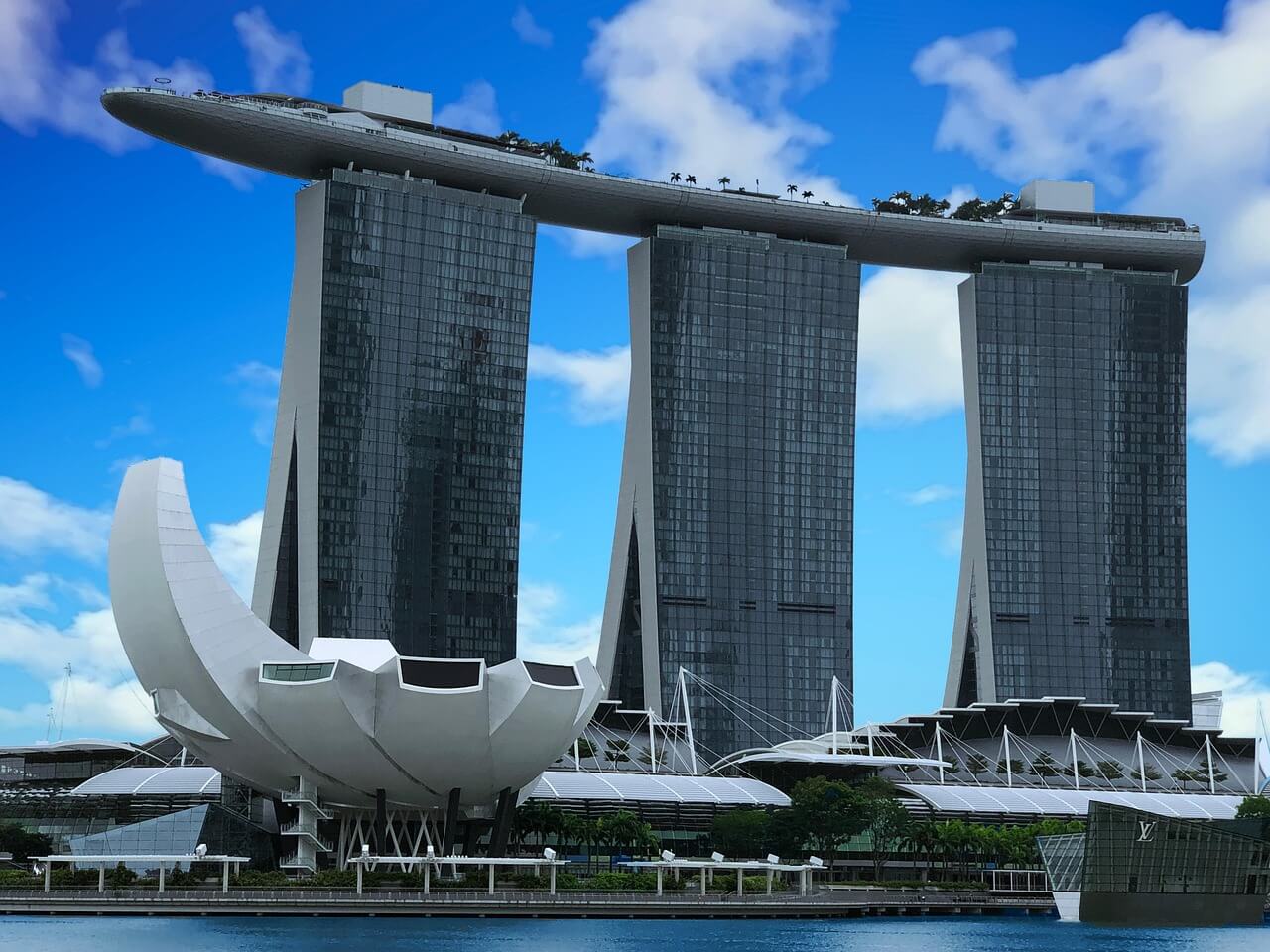 싱가포르 레이오버 vs 스탑오버 완벽 정리: 창이공항 200% 활용하는 법