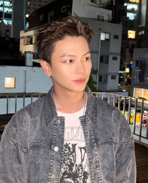 가수 겸 배우 육성재 키 나이 몸무게 혈액형 소속사 영화 드라마 MBTI