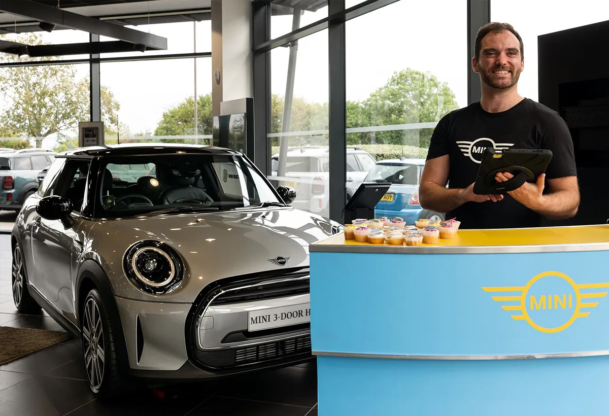 미니 쿠퍼 C 5도어 이미지