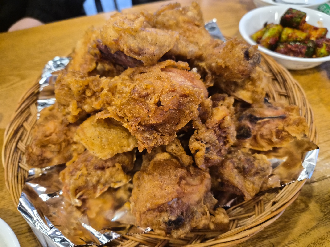 부암동치킨 부천점, 신중동역 치킨 동네 맛집 후기