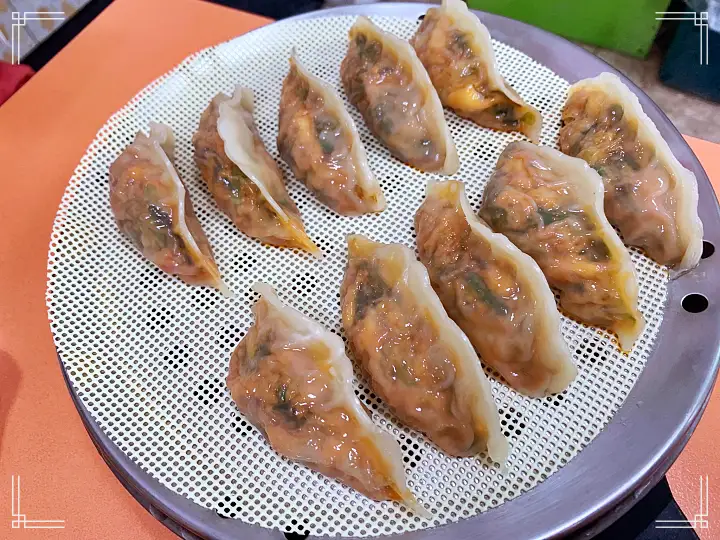 진심 가득 건강 담은 맛 화성 병점 맛집 추천 생방송투데이 김치만두 고기만두 비빔만두 튀김만두 그리움을 달래는 온기 추억의 행복 만두 오늘방송 인생분식