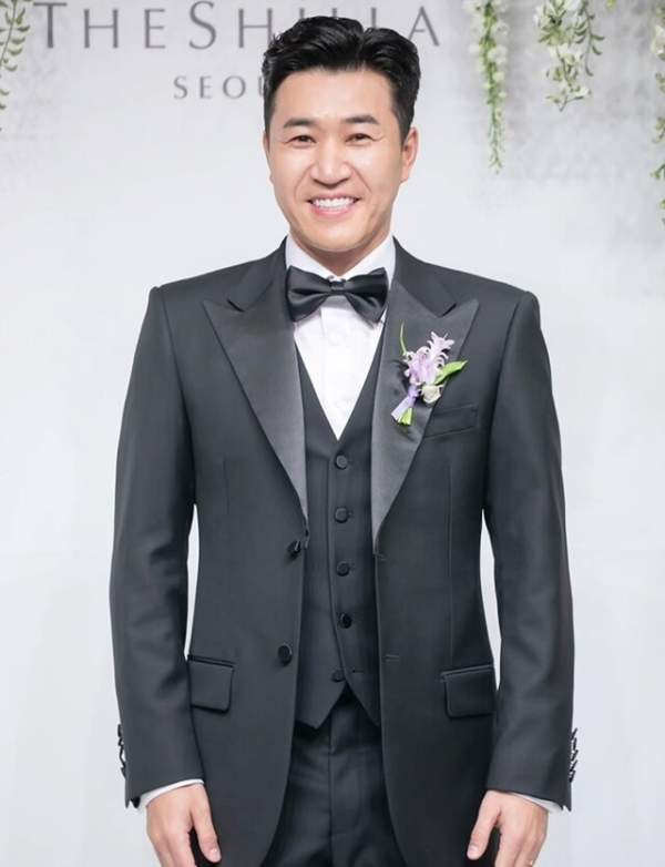 김종민 아내 임신 총정리|11살 연하 아내·아들 성별·태명 찡이·태몽·2027년 3월 출산 예정일
