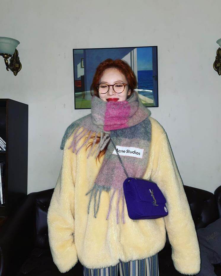 현아 아크네 스튜디오 머플러