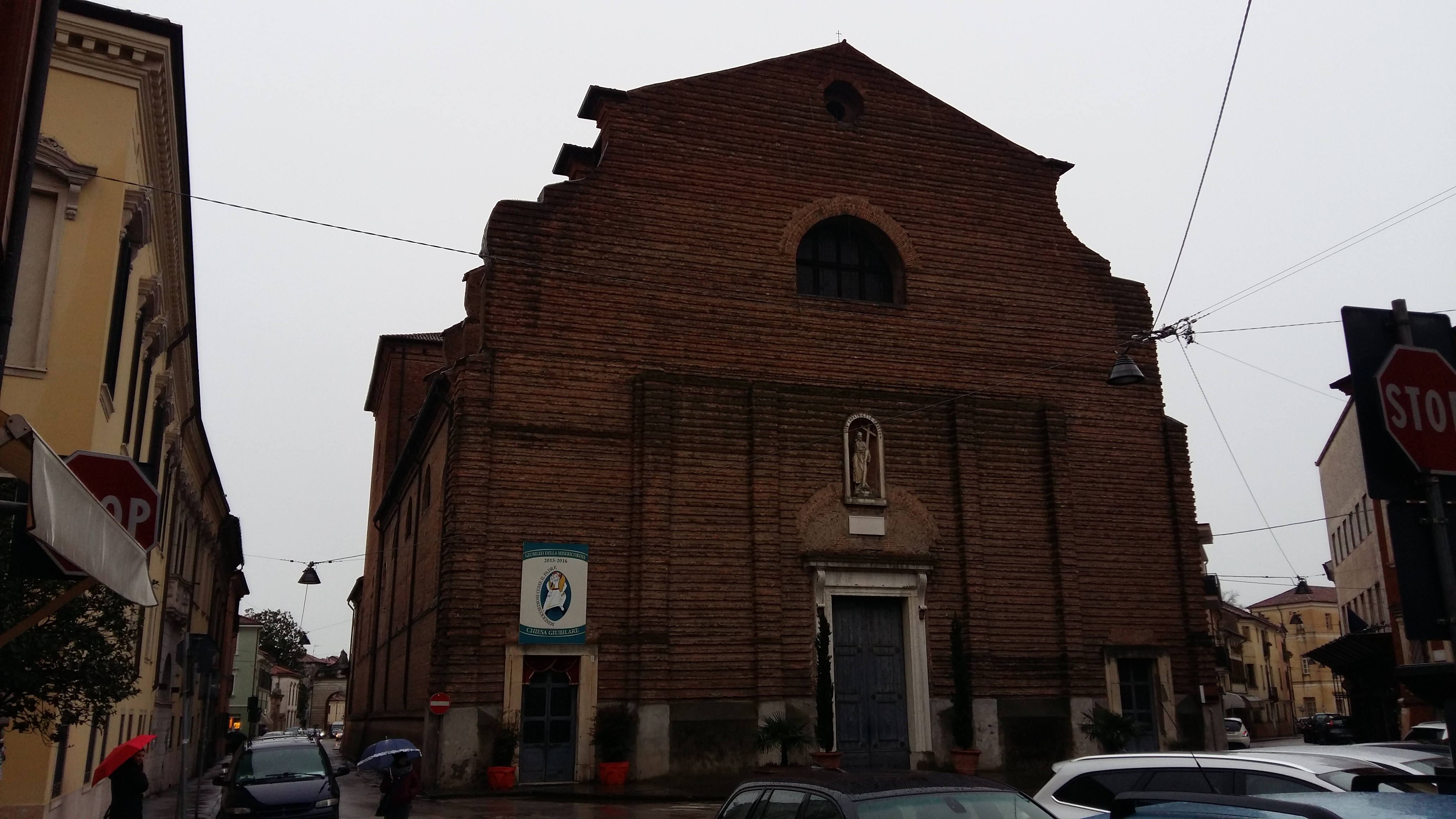 이탈리아 로비고 두오모 성당