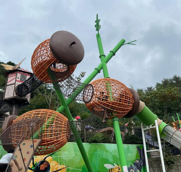 예천 곤충생태원 야외 놀이터 모습