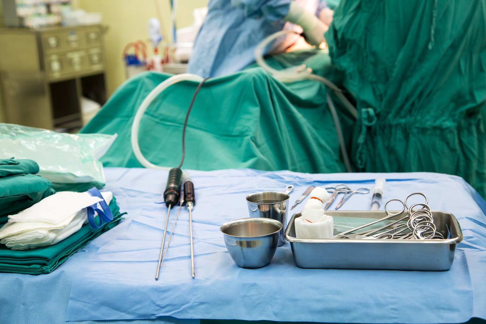 겨드랑이 액취증 해결을 위한 지방흡입술 – 땀샘 및 피하 지방 제거의 효과