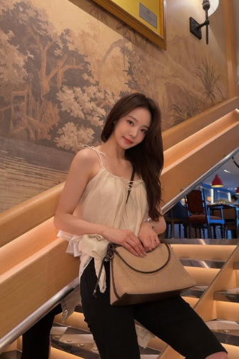 배우 유하진 나이 프로필 작품활동 및 노을 강균성과 10월 30일 결혼 총정리