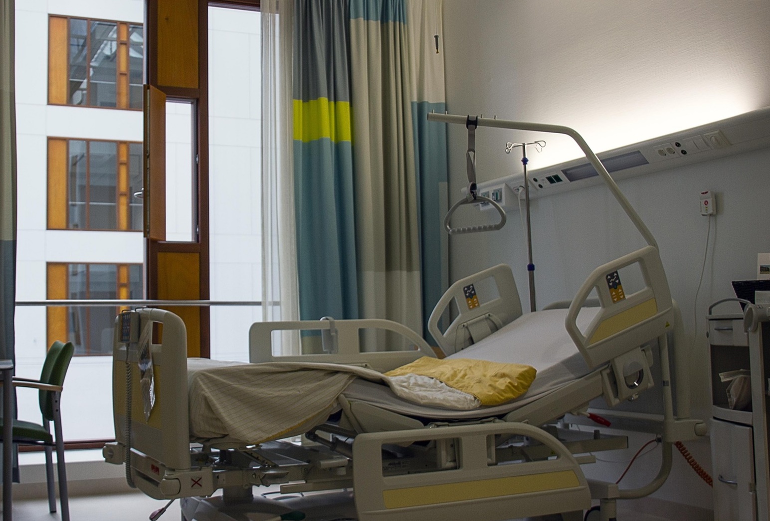 혼자 사는 중년, 건강검진을 미루면 안 되는 이유!