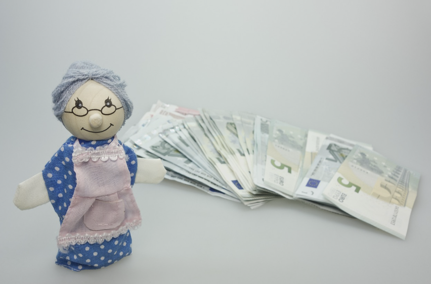 개인연금과 국민연금의 수령나이 및 차이점 정리