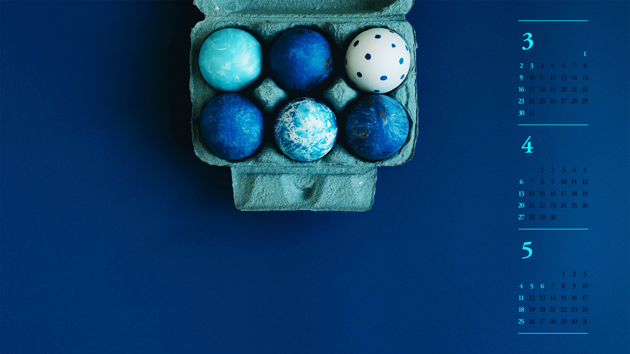 11 종이팩에 담긴 파란색 계란 B - 2025년4월 노트북배경화면