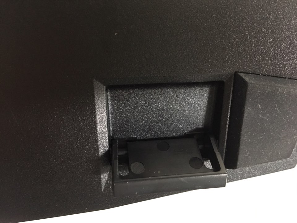 레노버 Y 기계식 키보드 뒷면 각도 조절 받침대 근접