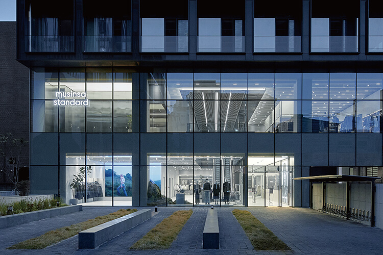 무신사 스탠다드 성수