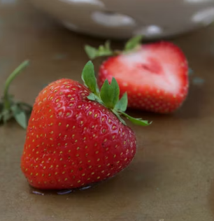 딸기 효능 부작용 칼로리 고르는법