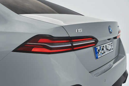 2024 BMW i5 외부디자인