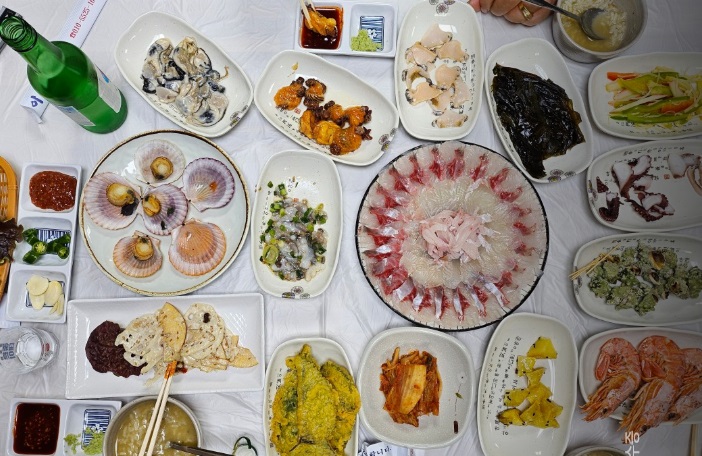 EBS-극한직업-거제도-이수도-1박3식-민박집-학섬식당펜션