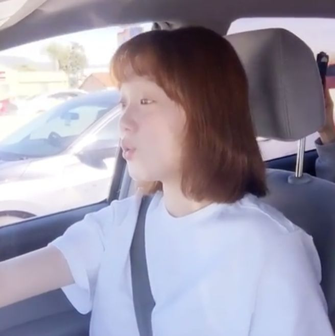 알라딘 노래 부르던 이성경