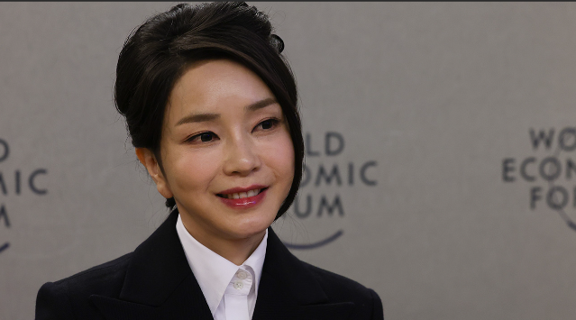 영화 &lt;퍼스트레이디&gt; 정보 출연진 상영관 관람평