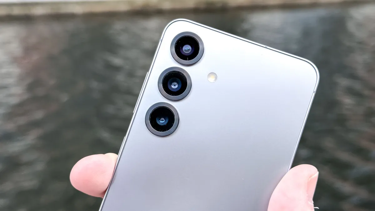 갤럭시 S26: AI&middot;카메라&middot;AP 3대 업그레이드 심층 분석