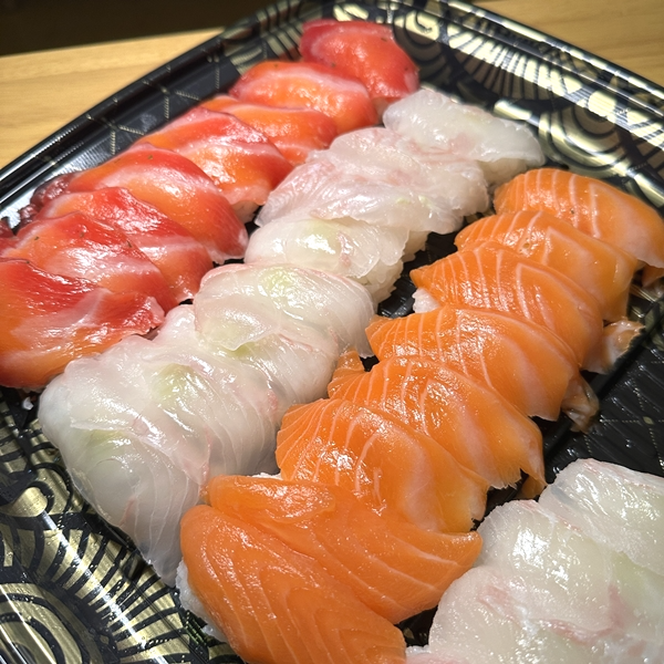 이마트 트레이더스 &amp;#39;후레쉬 초밥 28입&amp;#39;