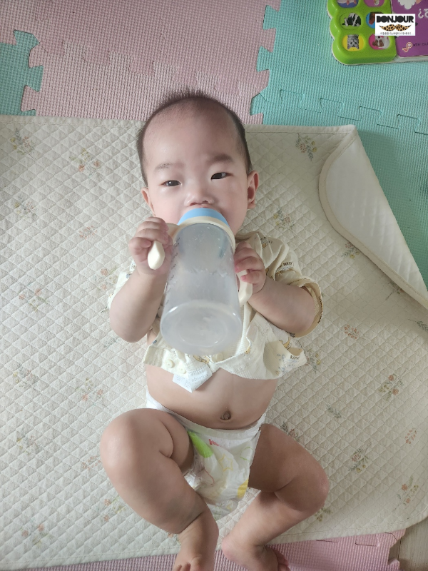 아기 게워냄 방지 산양분유 6개월 솔직 후기