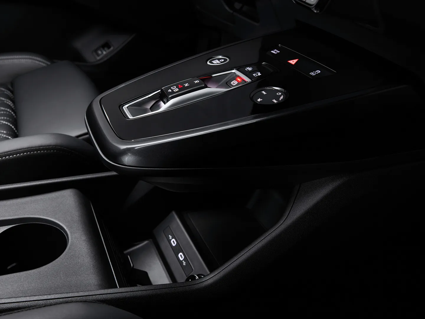 아우디 Q4 e-트론 이미지