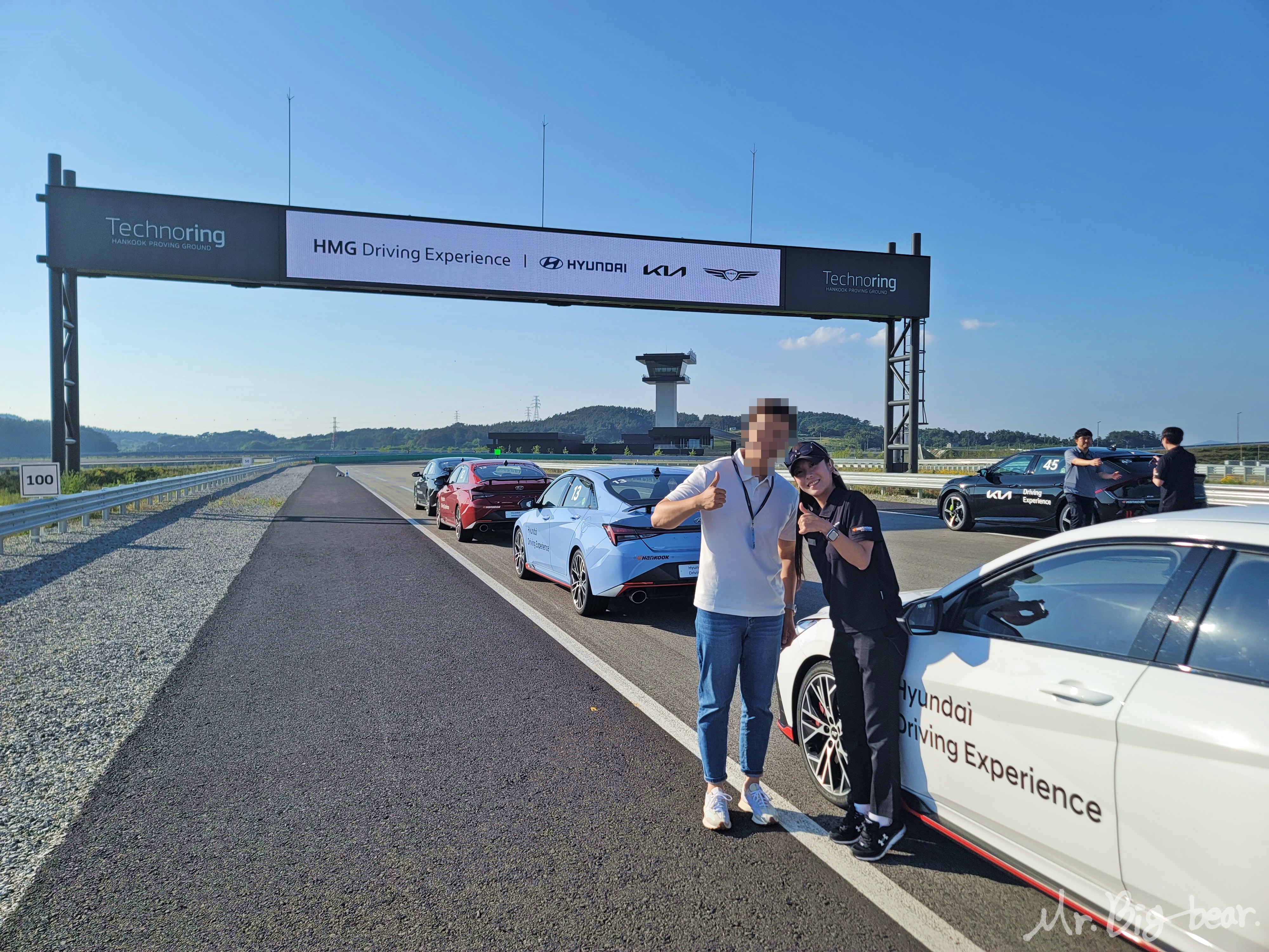 HMG 드라이빙 익스피리언스 카레이서 권봄이 인스트럭터