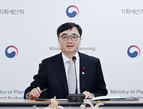 임기근 실장은 제39대 조달청장을 지냈습니다.2