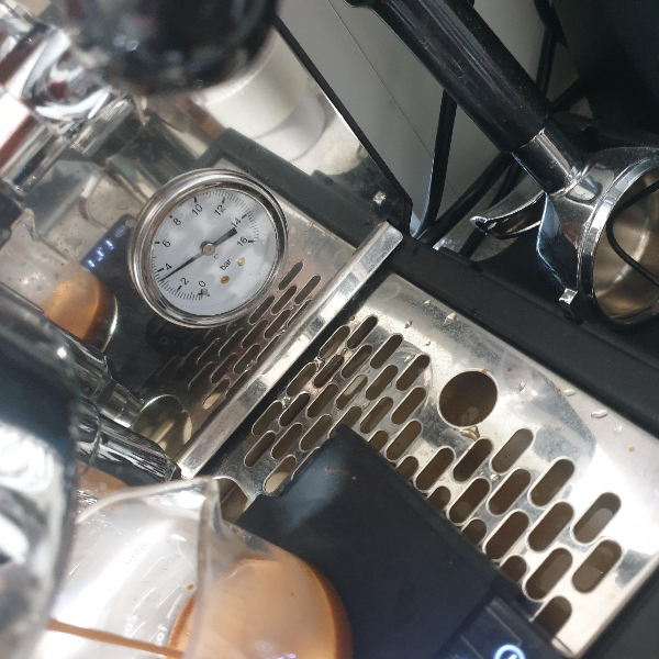 에스프레소 추출 압력에 따른 맛의 차이 9bar 정상 추출 vs 6bar 저압 추출_6bar 추출