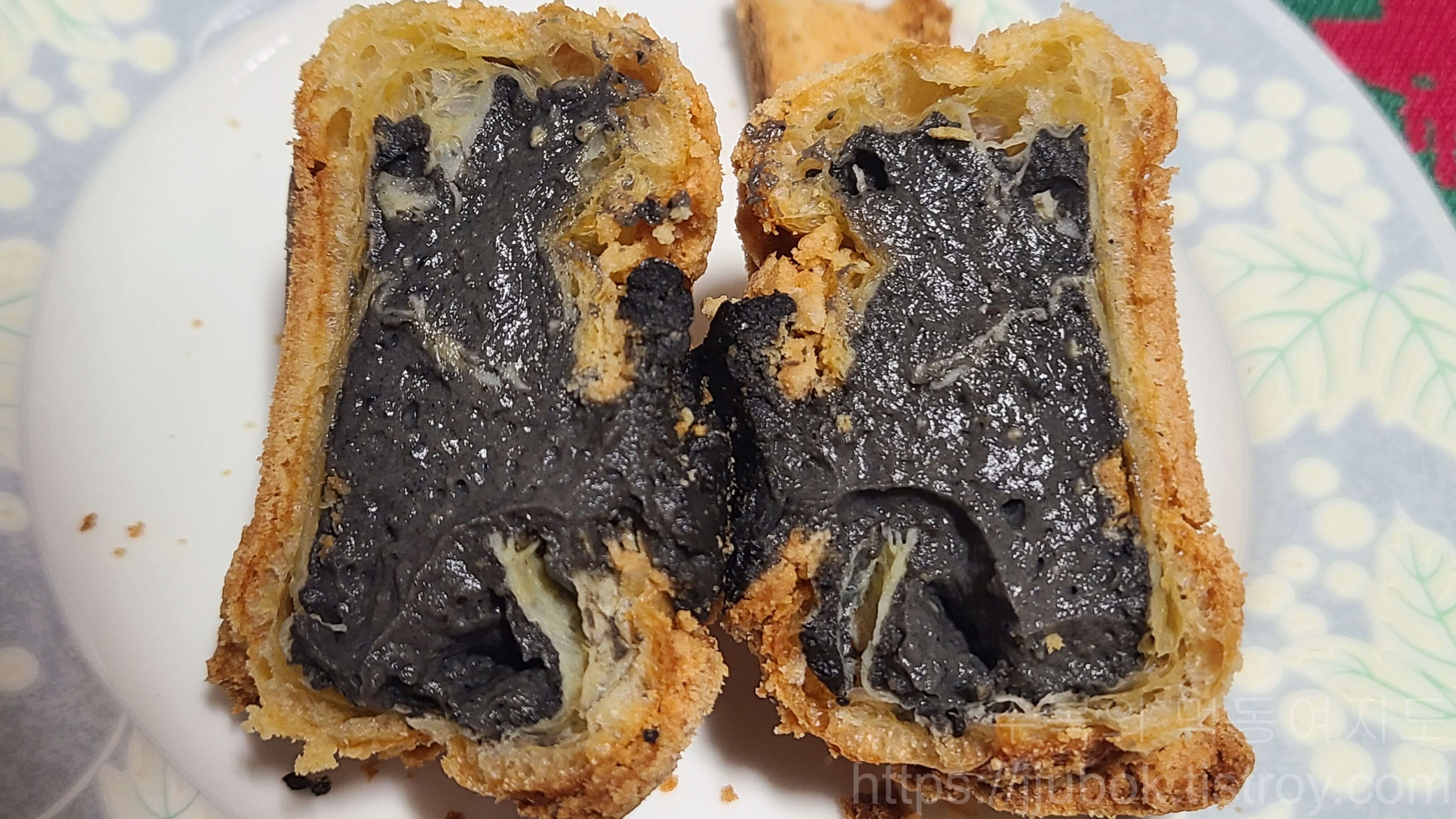 유니콘플랜-드-베이크-더-진한-흑임자-맛-크림