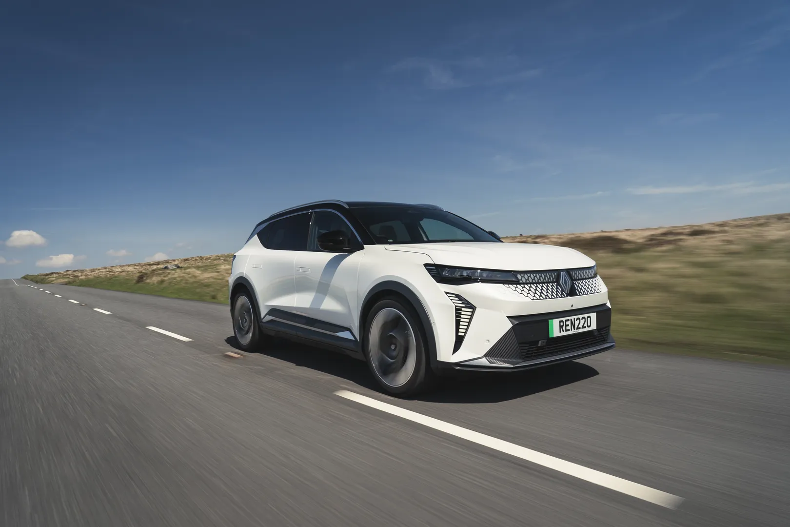 르노 세닉 출시 이미지