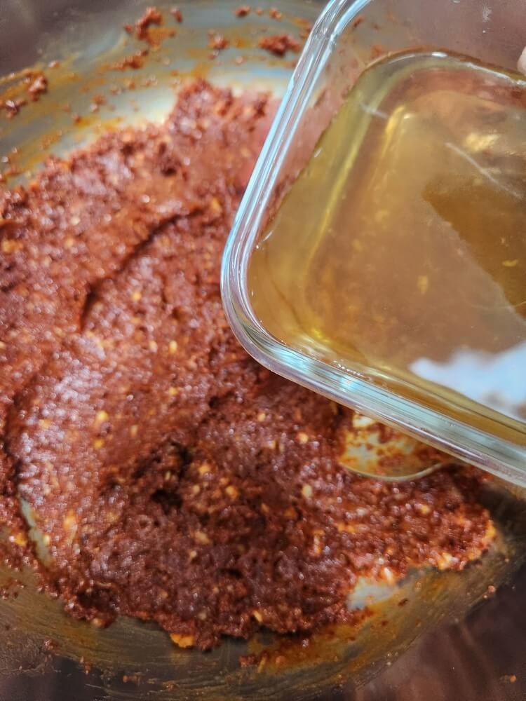 멸치 다시마액