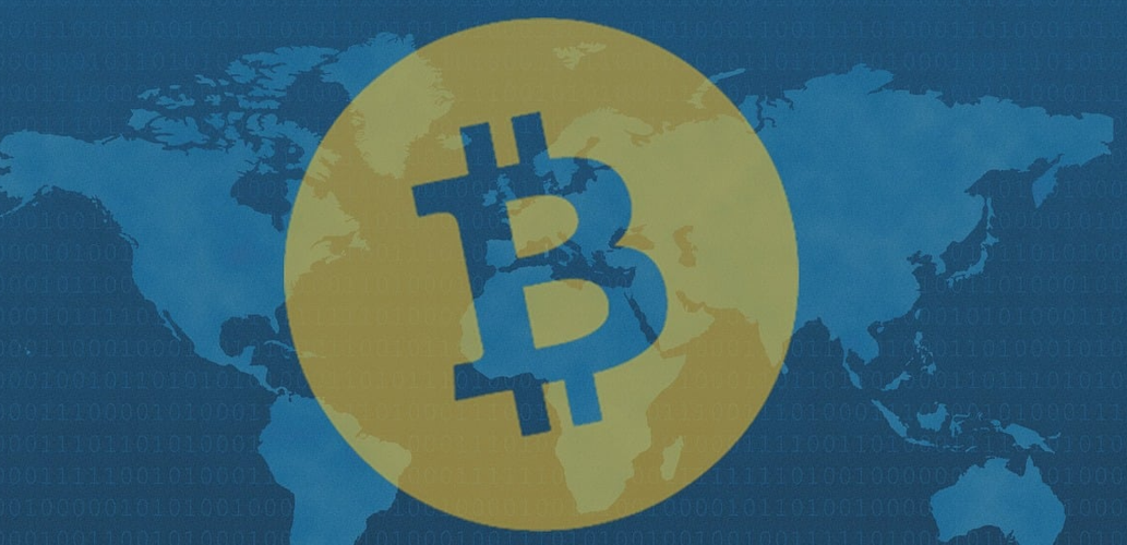 세계지도 위에 비트코인 이미지