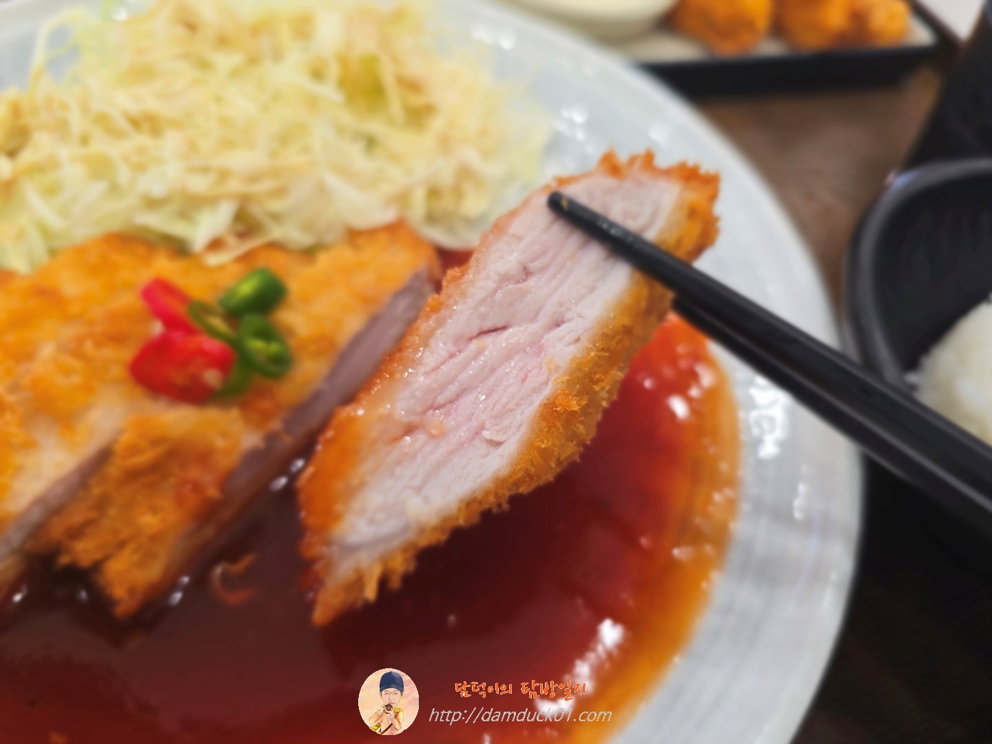 매콤로스카츠 + 치킨가라아게(5pc)