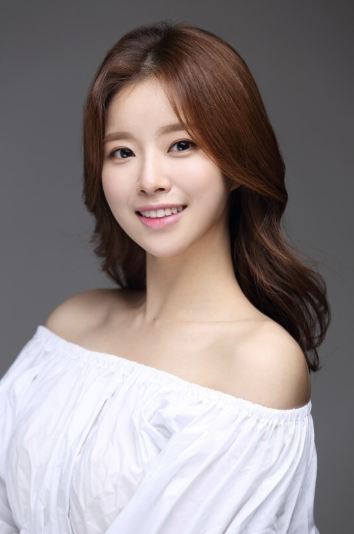 이향 프로필 사진