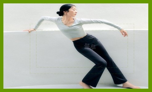 뮬라웨어 플레어 팬츠