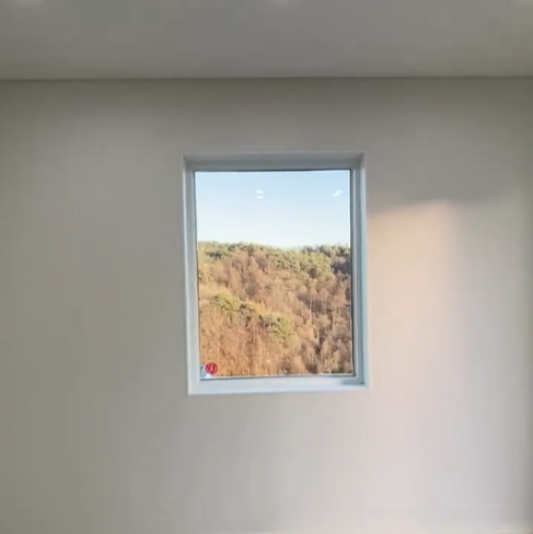 경기도 양평군 양평읍 단독주택, 창문이 풍경화 액자와 같은 그림같은 집을 갖고 있는집으로 힐링 하고픈 사람이라면 마다할 이유는 없다.