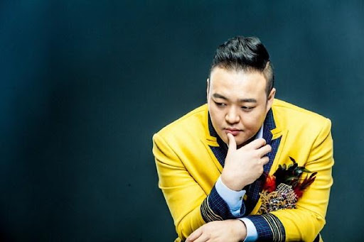 “허민영(가수)