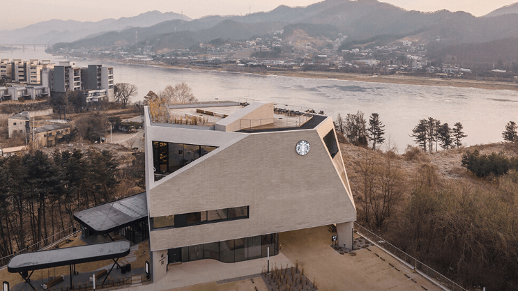 스타벅스-더북한강R점-매장사진