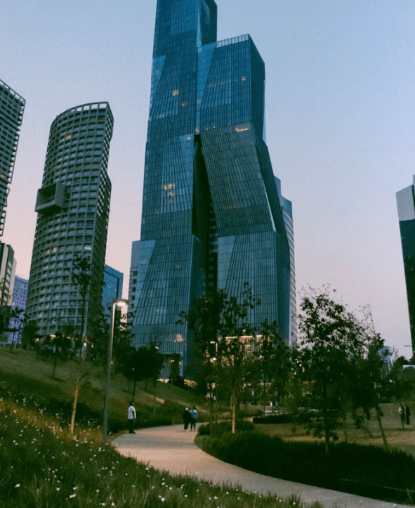 상하이 숙소 추천: 돈 아끼고 만족은 두 배!