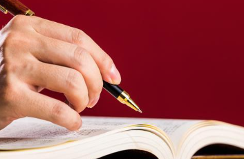 펜을 올바르게 잡는 방법