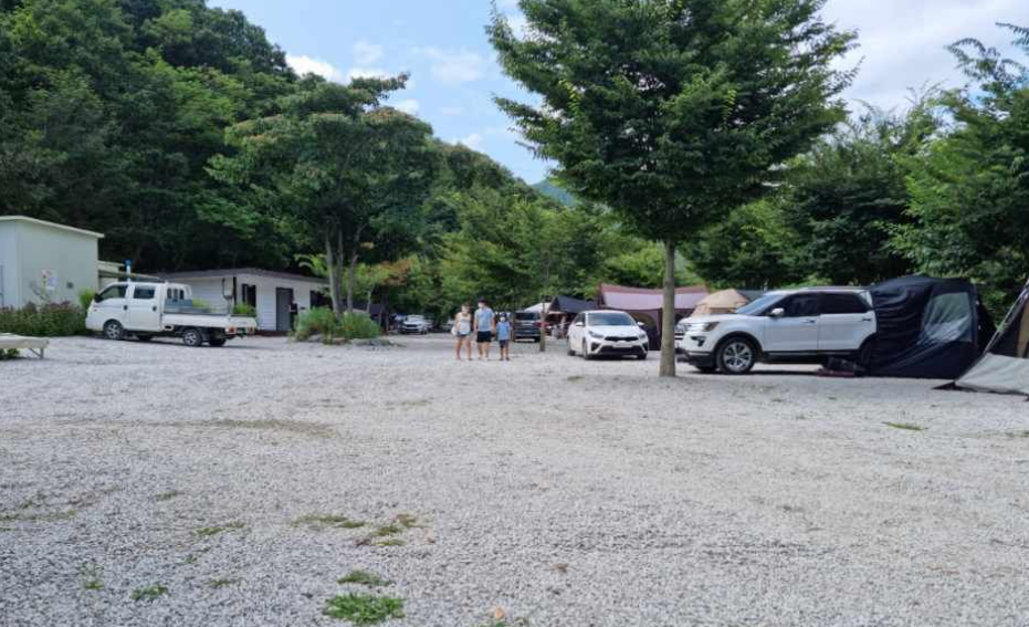 경기-포천-담터금학-캠핑장-사진-입니다.