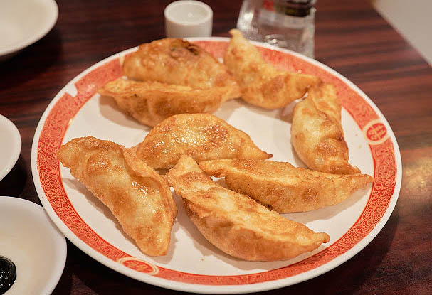 연희동 인기 군만두 '이품'