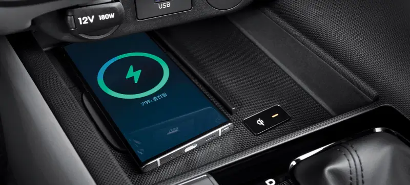 아반떼-무선충전