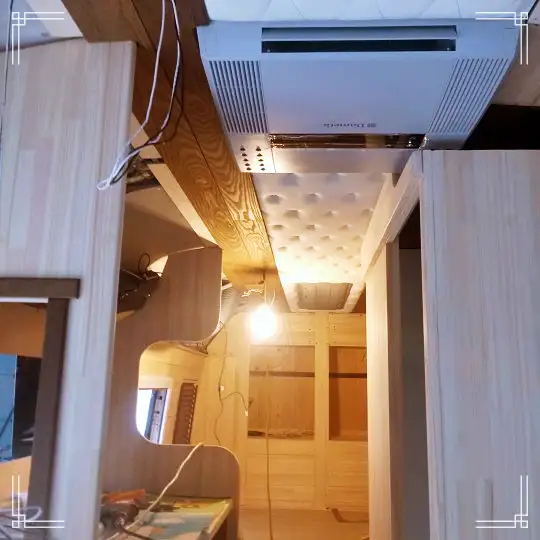 생방송오늘저녁 대둔산 나무 우드 캠핑카 제작 리모델링 공방 제작 의뢰 및 강좌 특강 추천