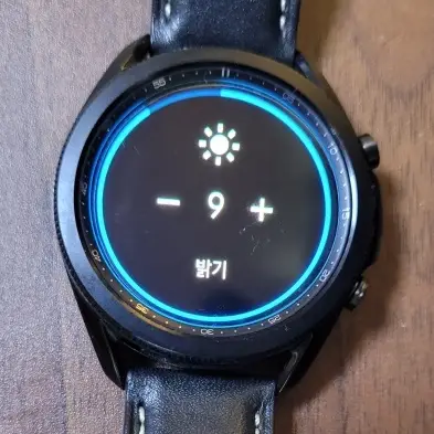 갤럭시-워치-밝기-조절-기능-설정-상태