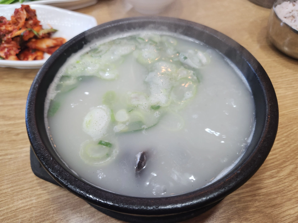 동춘사골순대국