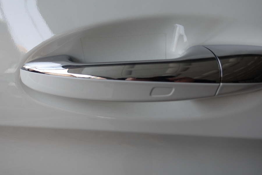 GLC 300e 쿠페 외부디자인 키레스고