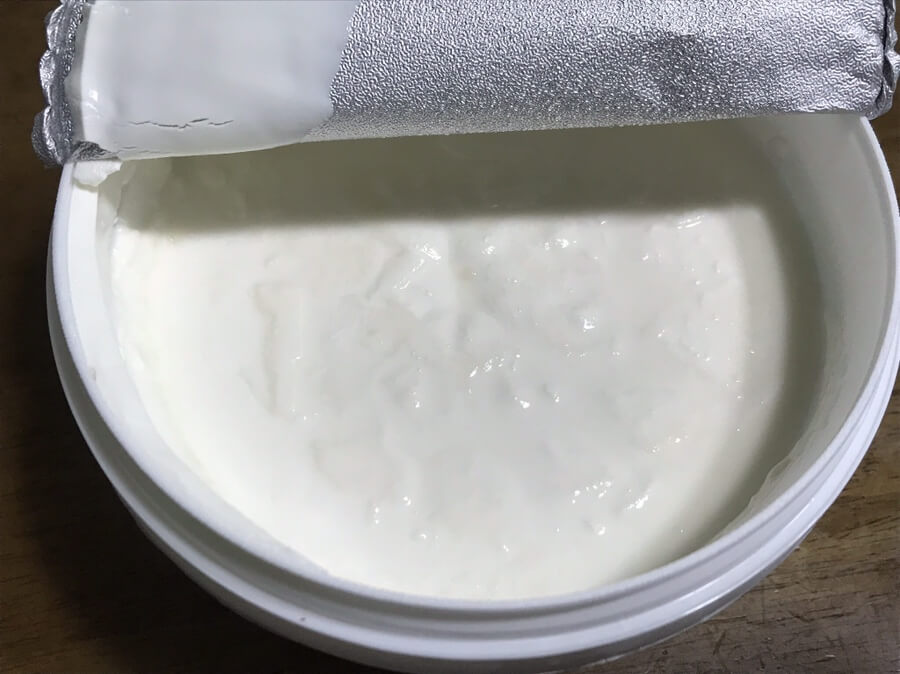 그릭요거트 표면