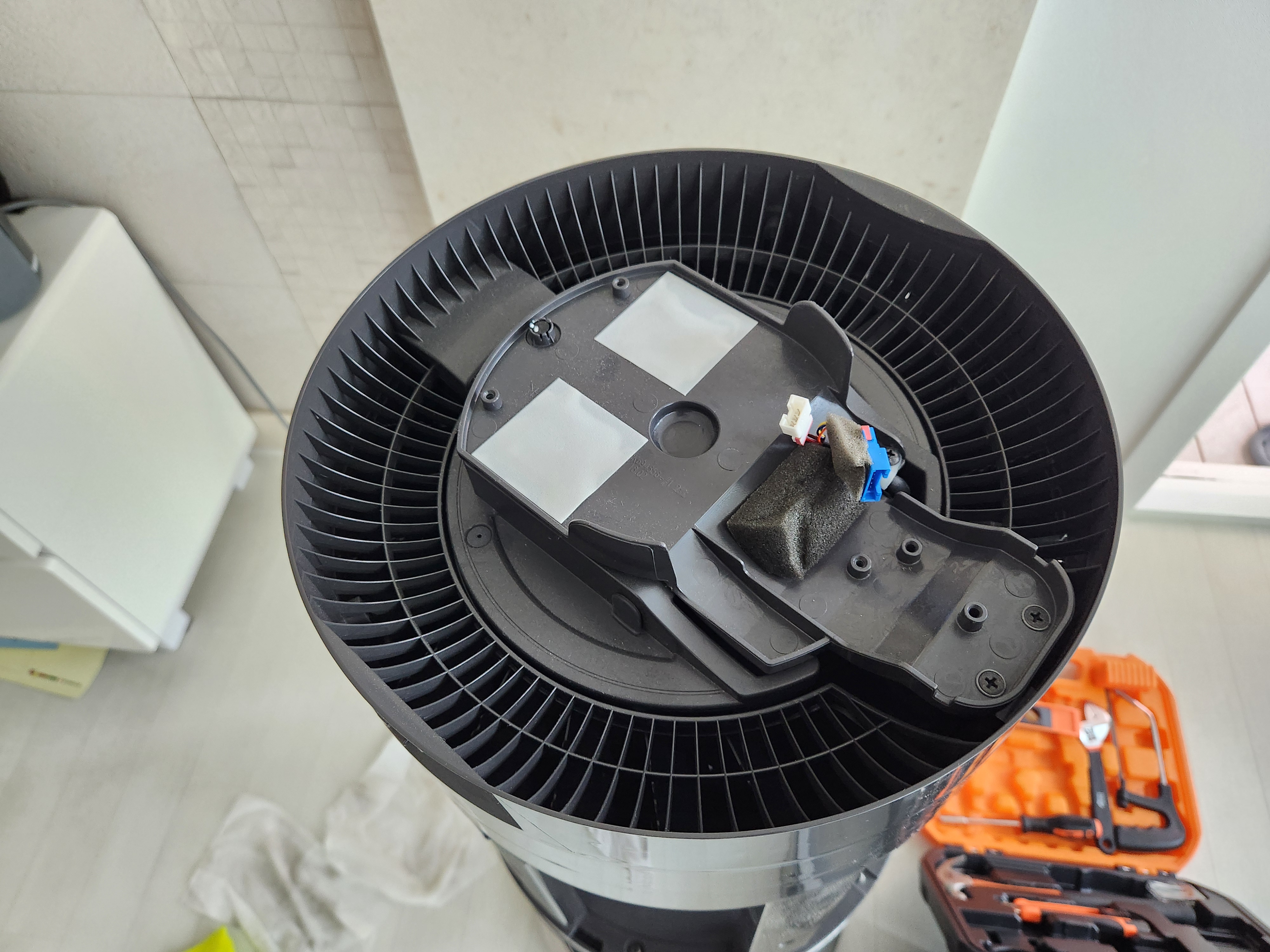 공기청정기 분해, 청소